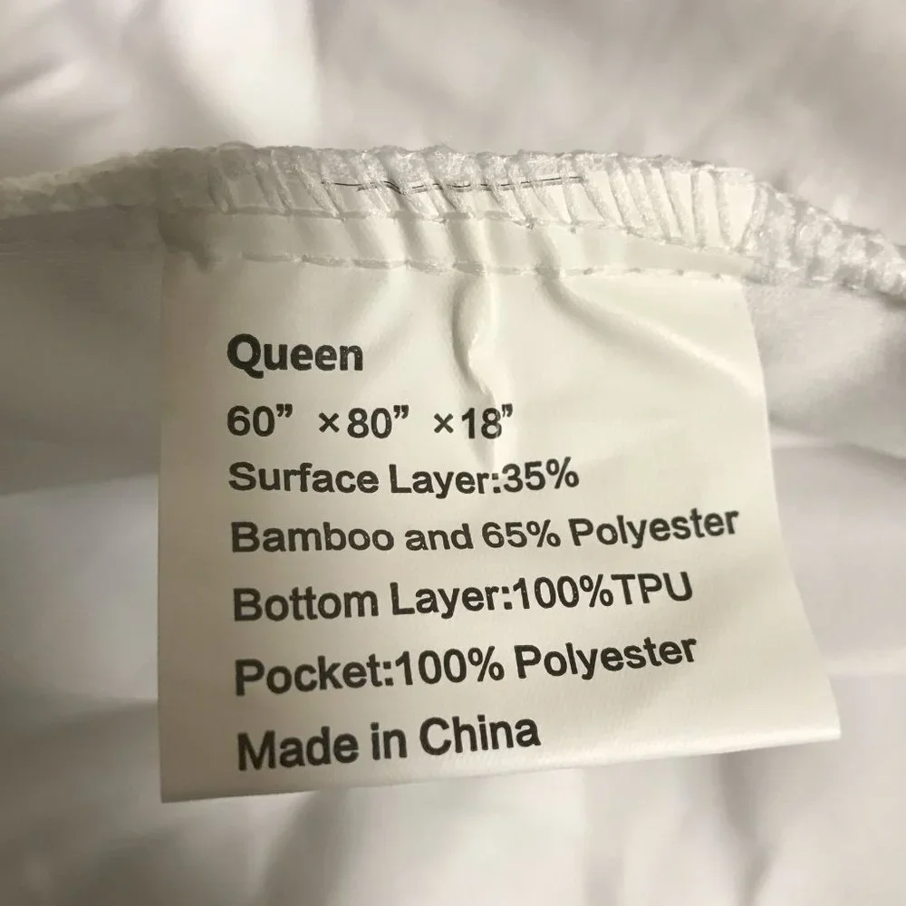 Queen Mattress Protector Cover, Excellent Like New Condition, White 60 x 80 x 81
